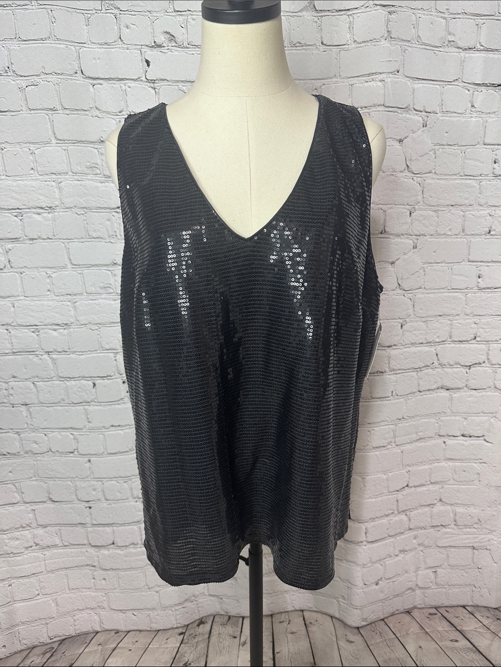 Nine West Black Sequin V-Neck Tank Top Shell NEW Size XL